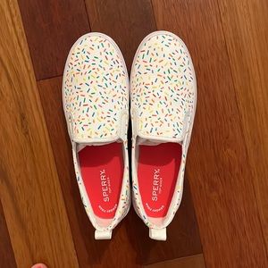 Sperry Ice cream slip on’s